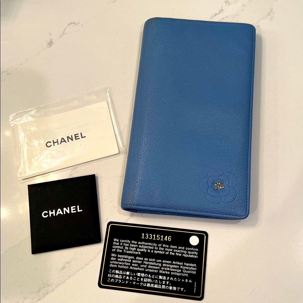 CHANEL Yen Camellia Embossed Goatskin Leather Long Bifold Wallet Blue
